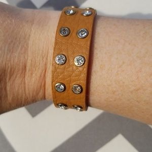 Cute bling leather bracelet!